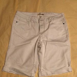 White Bermuda shorts